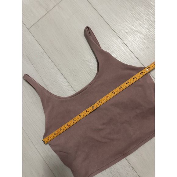 Vuori Daily Crop Tank Sz L - Washed Mauve - Built in Bra - Picture 7 of 11